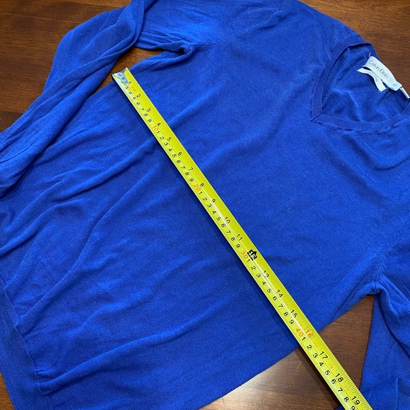 Calvin Klein Long Sleeve Sweater V-neck - Picture 4 of 6